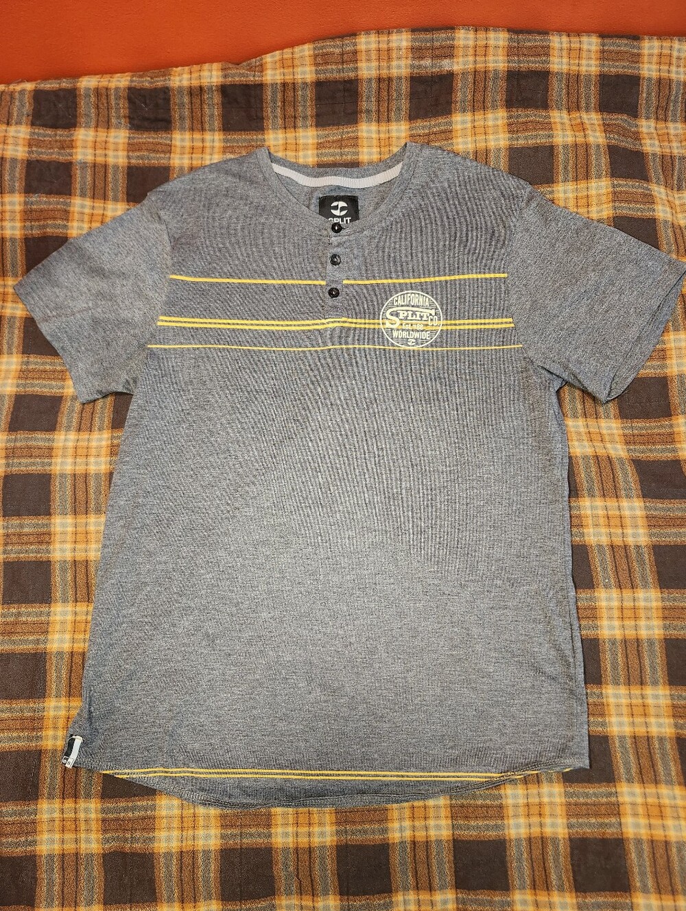 Split brand gray henley shirt